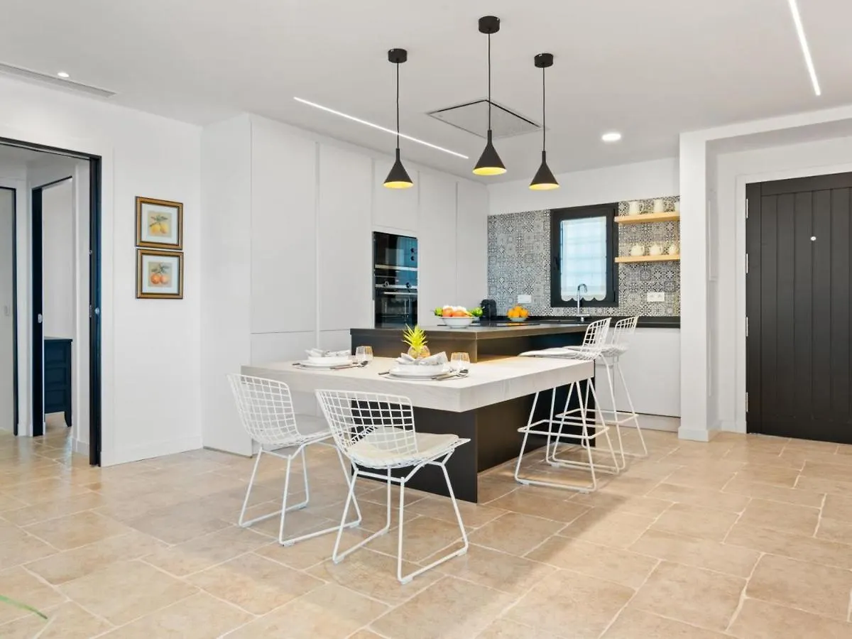 Apartamento Frontline Mediterranean Escape Marbella